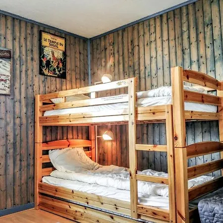 Apartment Sleeps 8 Wifi